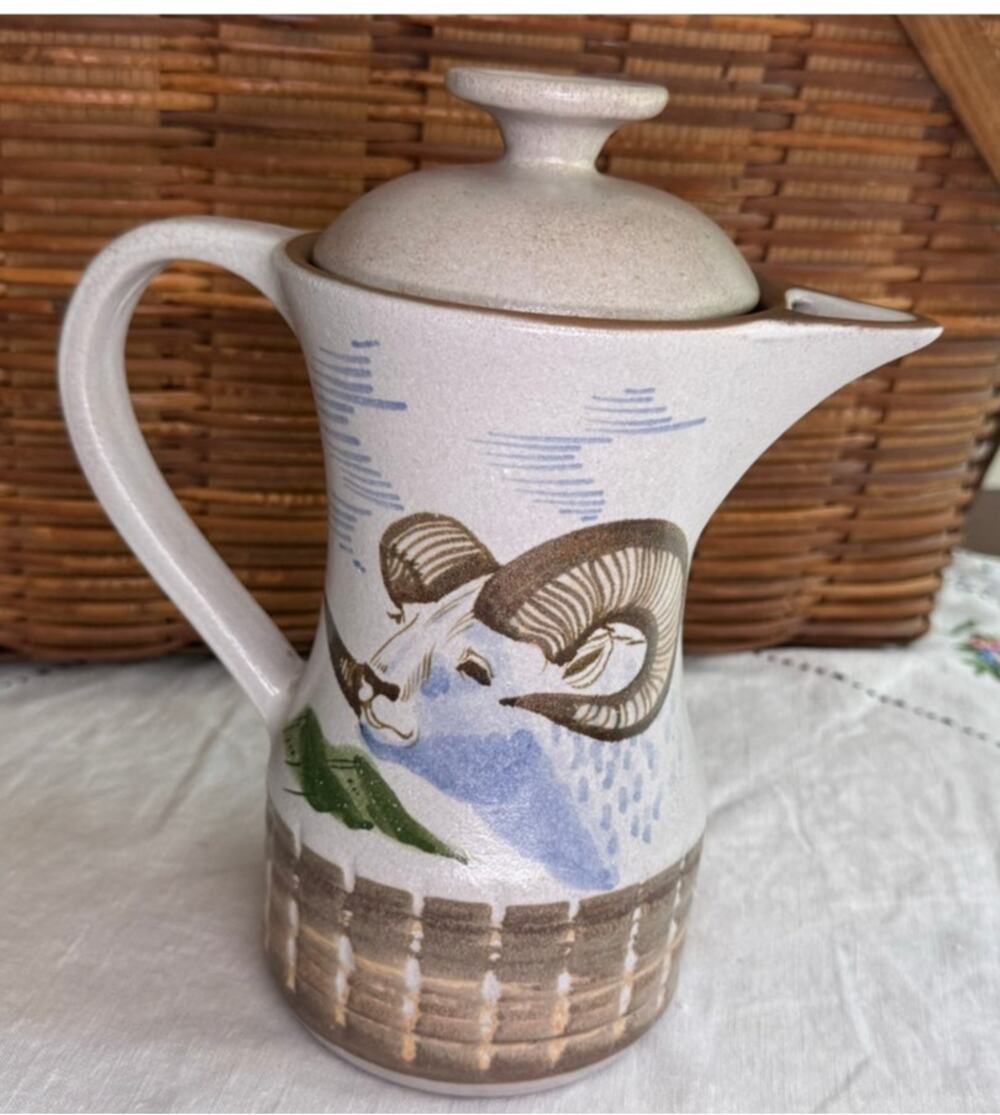 Eddy K ( Eddy Kourishima ) Vintage Studio Pottery Dall Sheep Coffee Tea Pot USA